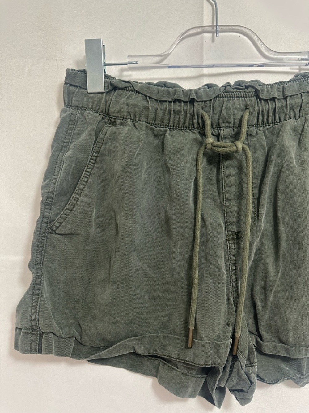 LOFT Olive Green Drawstring High-Waist Shorts Women’s Size Medium - Picture 3 of 7